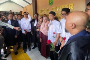 Tok! PN Surakarta Vonis Bebas 3 Terdakwa Demo Solo Agustus 2025, Isak Tangis Pecah di Persidangan