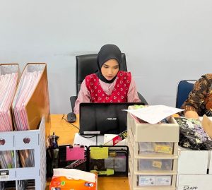 Mahasiswa UNISRI Solo Berkontribusi dalam Modernisasi Sistem Keuangan Solo Technopark
