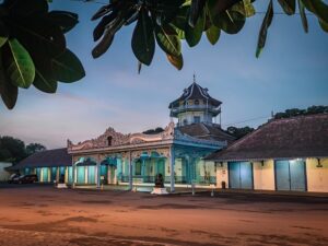 Mengapa Daerah Istimewa Surakarta Dihapuskan?