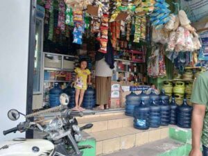 Warung dan Aras Cepat Perekonomian