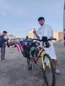 Bersepeda dari Klaten Sampai Mekkah Menyuarakan Tragedi Kanjuruhan