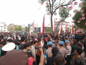 Penegasan Ulang Peran Mahasiswa Sebagai Kelompok Penekan!