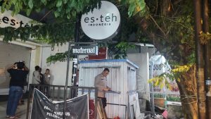 Peluru di Gladag Penjual Es Teh