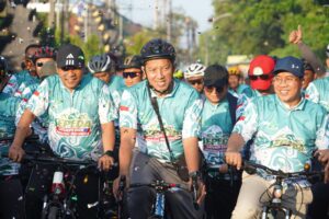 Tempuh 123 Km, Ribuan Pemuda Lintas Iman Ikuti Gowes Harlah GP Ansor Bangkalan-Jombang