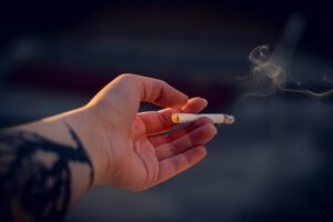 Sedikit Sejarah Sebatang Rokok, Ukuran dan Kandungan Rempah.