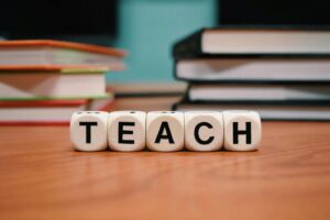 Sekolah di Desa: Belajar dan Bermain